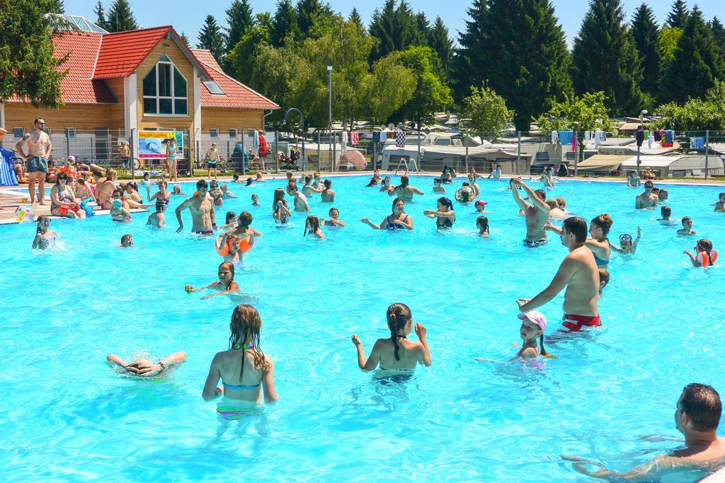 ホテルCampingpark Gitzenweiler Hof リンダウ エクステリア 写真